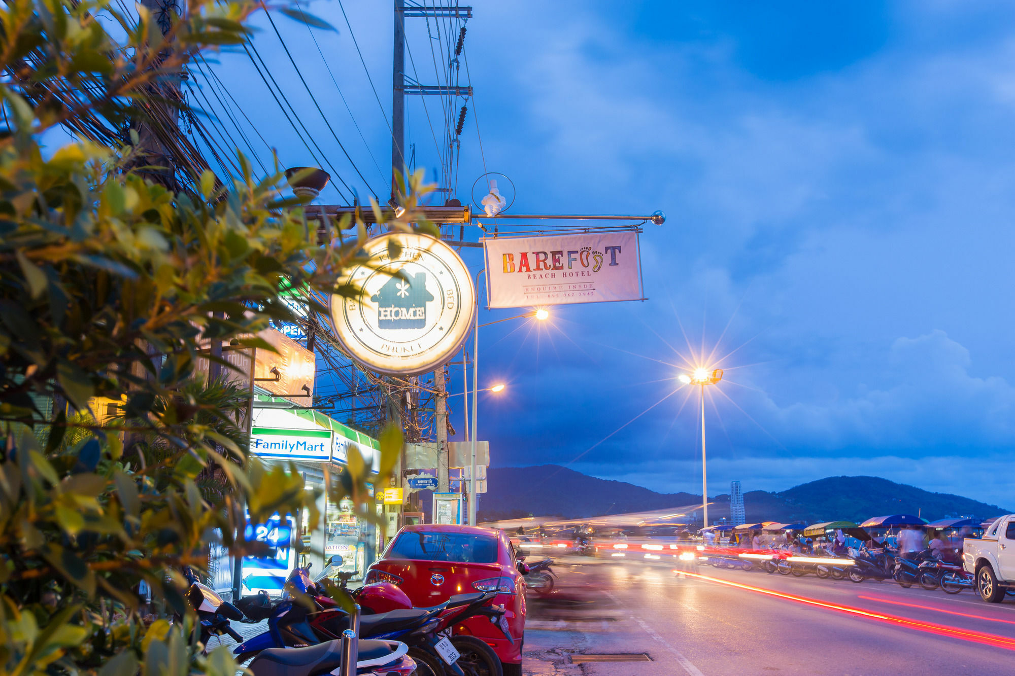 赤脚卡利姆海滨酒店 Patong 外观 照片